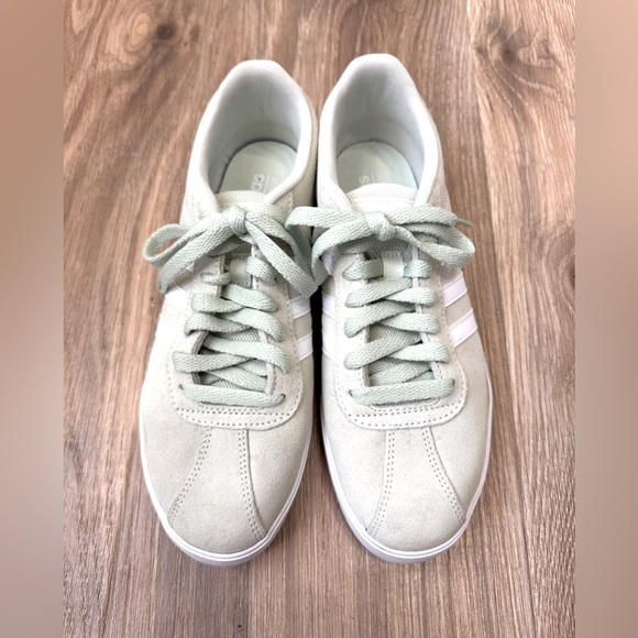 Adidas Womens Classic Ortholite AQ0781 Green Casual Shoes Sneakers Size 7.5 EUC - Picture 3 of 6